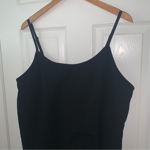 Torrid (Size 5) Black Tank Top with Adjustable Straps - Picture 2 of 4